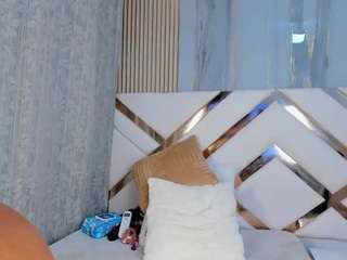 ZendayaRosse live cam preview