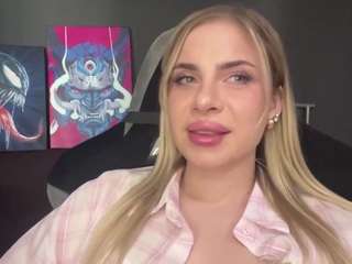 Tessa live cam preview