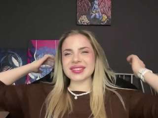Tessa live cam preview