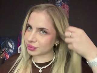 Tessa live cam preview