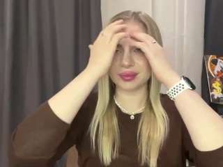 Tessa live cam preview