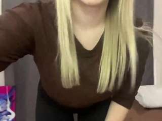 Tessa live cam preview