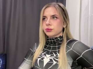 Tessa live cam preview