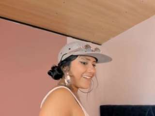 Hanna-Clark live cam preview