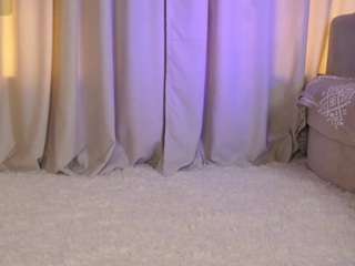 Nora live cam preview