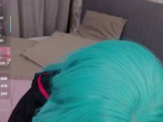MysticRavyn live cam preview