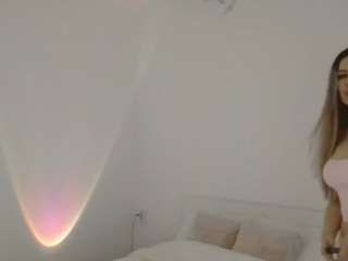 NATALLYxo live cam preview