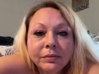 Kitty Afterdark live cam preview
