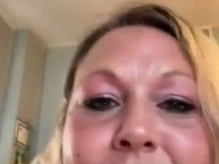 Kitty Afterdark live cam preview