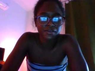 NinaSynty-EbonyFoxxx live cam preview