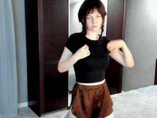MyraTourtelotte live cam preview