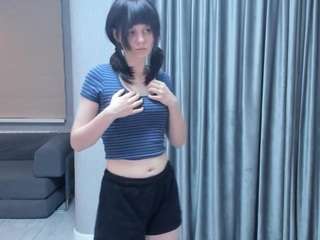MyraTourtelotte live cam preview