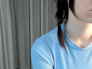 MyraTourtelotte live cam preview