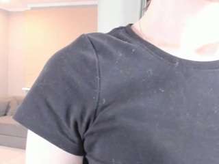 MyraTourtelotte live cam preview