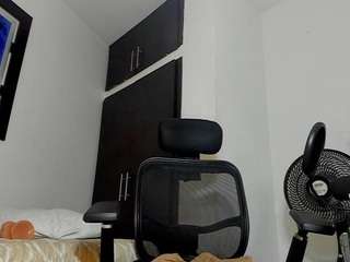 ZoeyValmont live cam preview