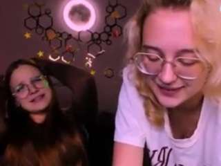 luna-veyra live cam preview