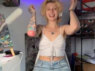 Nora live cam preview