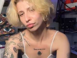 Nora live cam preview