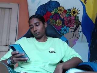 yohatinelly