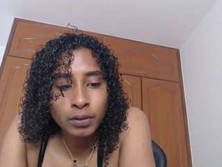 yohatinelly Live Webcam on CamSoda