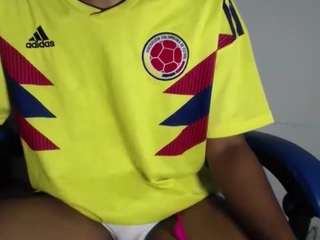 yohatinelly Live Webcam on CamSoda