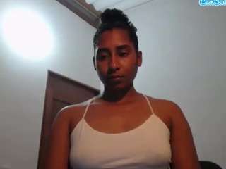yohatinelly webcam