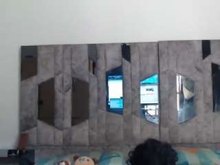yohatinelly live cam preview