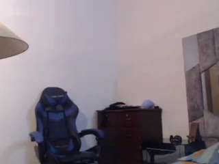 yohatinelly's live room