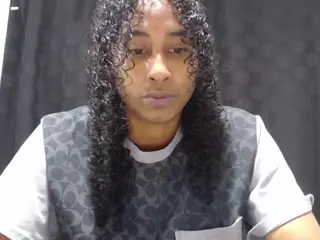 yohatinelly's Live Sex Cam Show