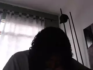 yohatinelly's Live Sex Cam Show