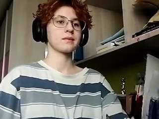 _Lily_ live cam preview