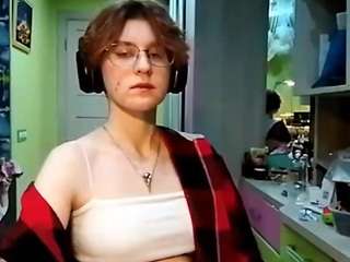 _Lily_ live cam preview