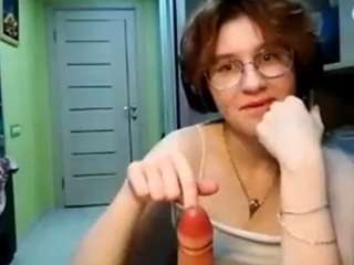 _Lily_ live cam preview