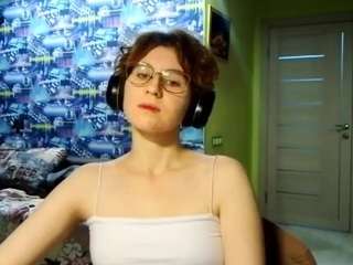 _Lily_ live cam preview