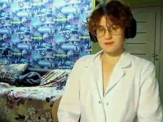 _Lily_ live cam preview