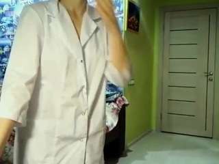 _Lily_ live cam preview