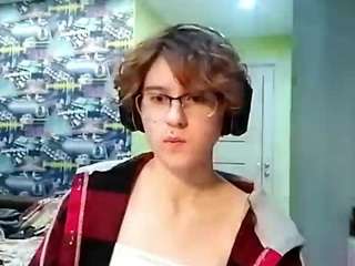_Lily_ live cam preview