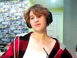 _Lily_ live cam preview