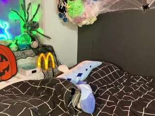 ShenaDeblois live cam preview