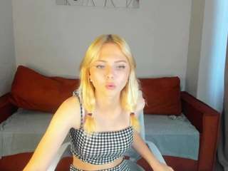 Clara-Schneider1 live cam preview