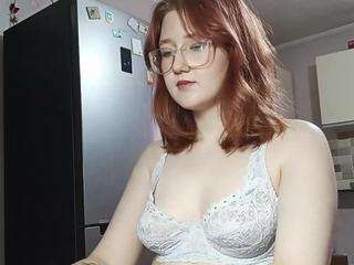 EloraKiss