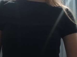 HarrietteCestari live cam preview