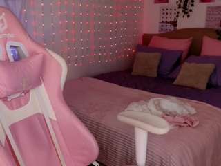 Lily-Clay live cam preview