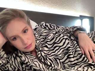 luckycharm888 live cam preview