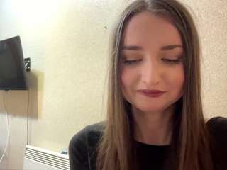 Nicole live cam preview