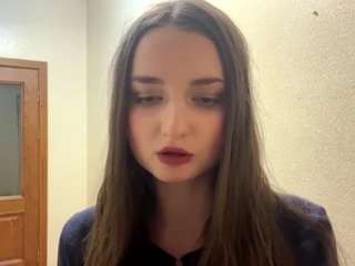 Nicole live cam preview