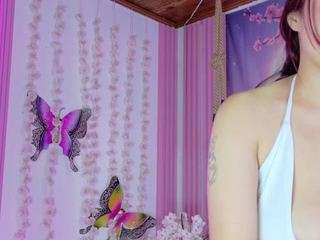 AnneOff live cam preview