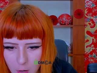 ariana-foxy1