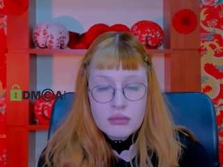 ariana-foxy1 live cam preview