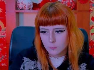 ariana-foxy1